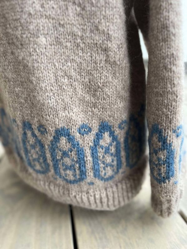 Blomsbukt sweater