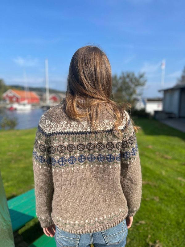 Fantholmen-genser (oppskrift)