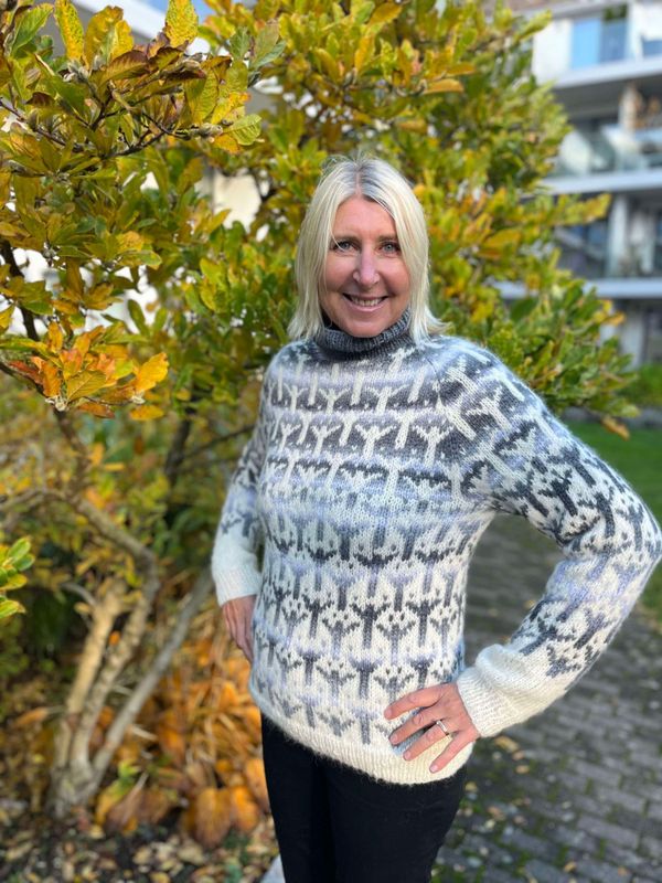 Elgr-genser, grå (strikkepakke)