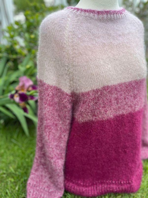 Sjursø-genser, rosa - Ferdigstrikka