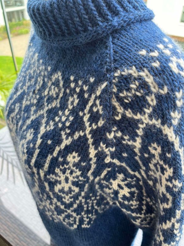 Torsø sweater (pattern)