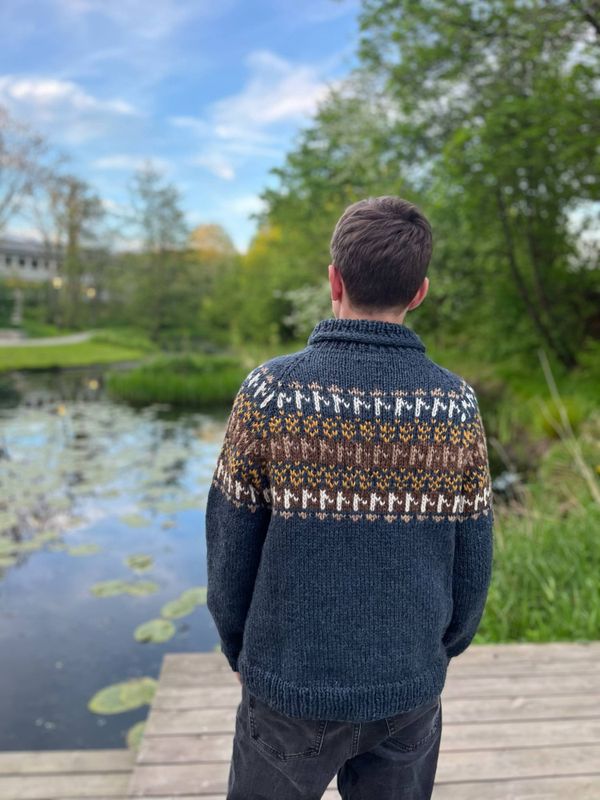 Logr-genser - Ferdigstrikka
