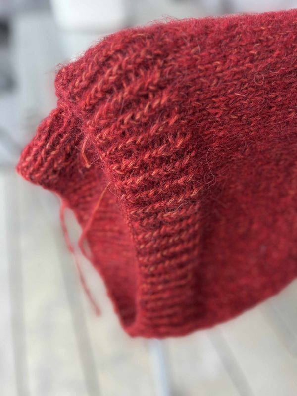 Tua-genser (Strikkepakke) 