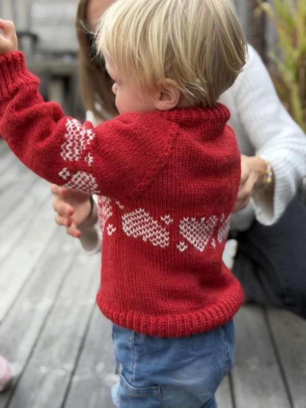 Julekorg-genser - Ferdigstrikka