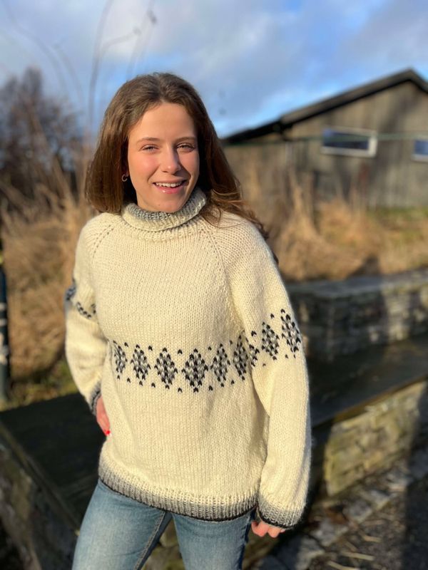 Furuholmen-genser