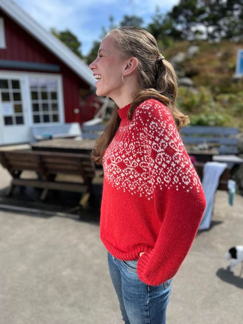 Hovedbilde Prestø-genser, rød - Ferdigstrikka