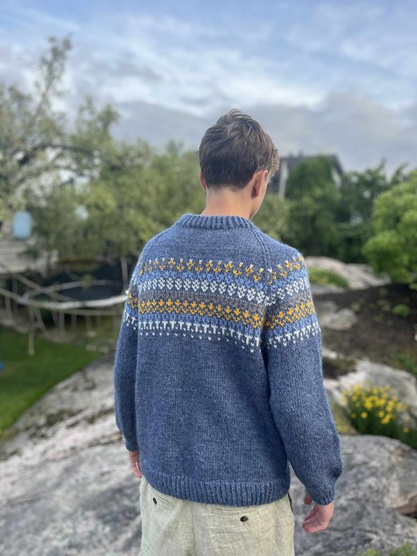 Knarvikholm sweater